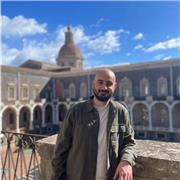 Ciao! Sono un giovane tutor appassionato di storia e delle sue connessioni con il mondo di oggi. Lezioni online.